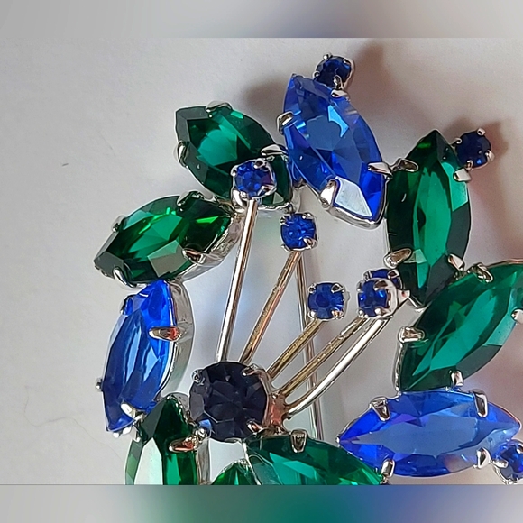 Layered Blue and Green Rhinestone Brooch with Rhodium Plate, Unsigned Brooch - Picture 2 of 6